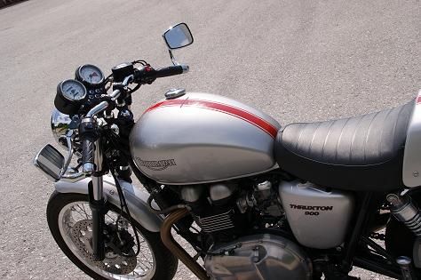 Triumph 900 Thruxton